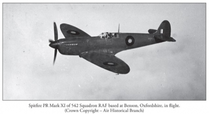 Undaunted : Britain and the Commonwealth's War in the Air 1939-45 Volume 2