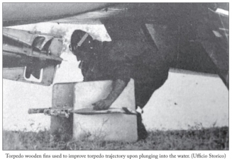 Damned Hunchbacks : Italys Forgotten Torpedo Bomber Units of the Second World War (1940-1943) - click to enlarge Damned Hunchbacks : Italys Forgotten Torpedo Bomber Units of the Second World War (1940-1943)