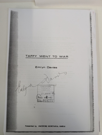 Taffy Went to War : H. Emlyn Davies’s Royal Welch Fusiliers memoir Taffy Went to War : H. Emlyn Davies’s Royal Welch Fusiliers memoir