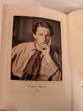 First World War Poetry & Literary History : Wilfred Owen, war poets, biographies, memoirs and the war in fiction and film - click to enlarge First World War Poetry & Literary History : Wilfred Owen, war poets, biographies, memoirs and the war in fiction and film