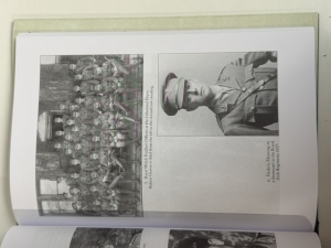 Survivors of a Kind : Memoirs of the Western Front - click to enlarge Survivors of a Kind : Memoirs of the Western Front
