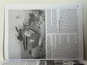 US Marine Rifleman 1939-45 : Pacific Theater - click to enlarge US Marine Rifleman 1939-45 : Pacific Theater